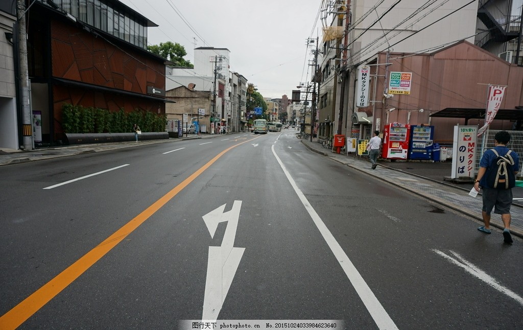 日本璀璨街景 繁华 东京 夜景 夜晚 广告牌 霓虹灯 马路 街道